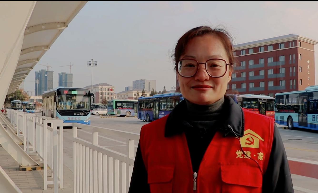 【新时代工业工人风范】市122cc太阳集成游戏集团金牌职工——李伟