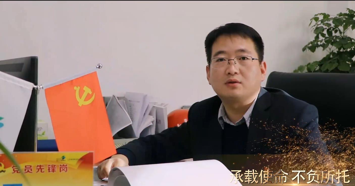 【新时代工业工人风范】市122cc太阳集成游戏集团金牌职工——刘晓培